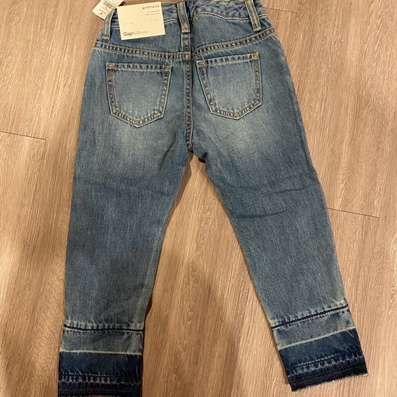 *NEW* Gapkids girlfriend jeans - Picture 3 of 3
